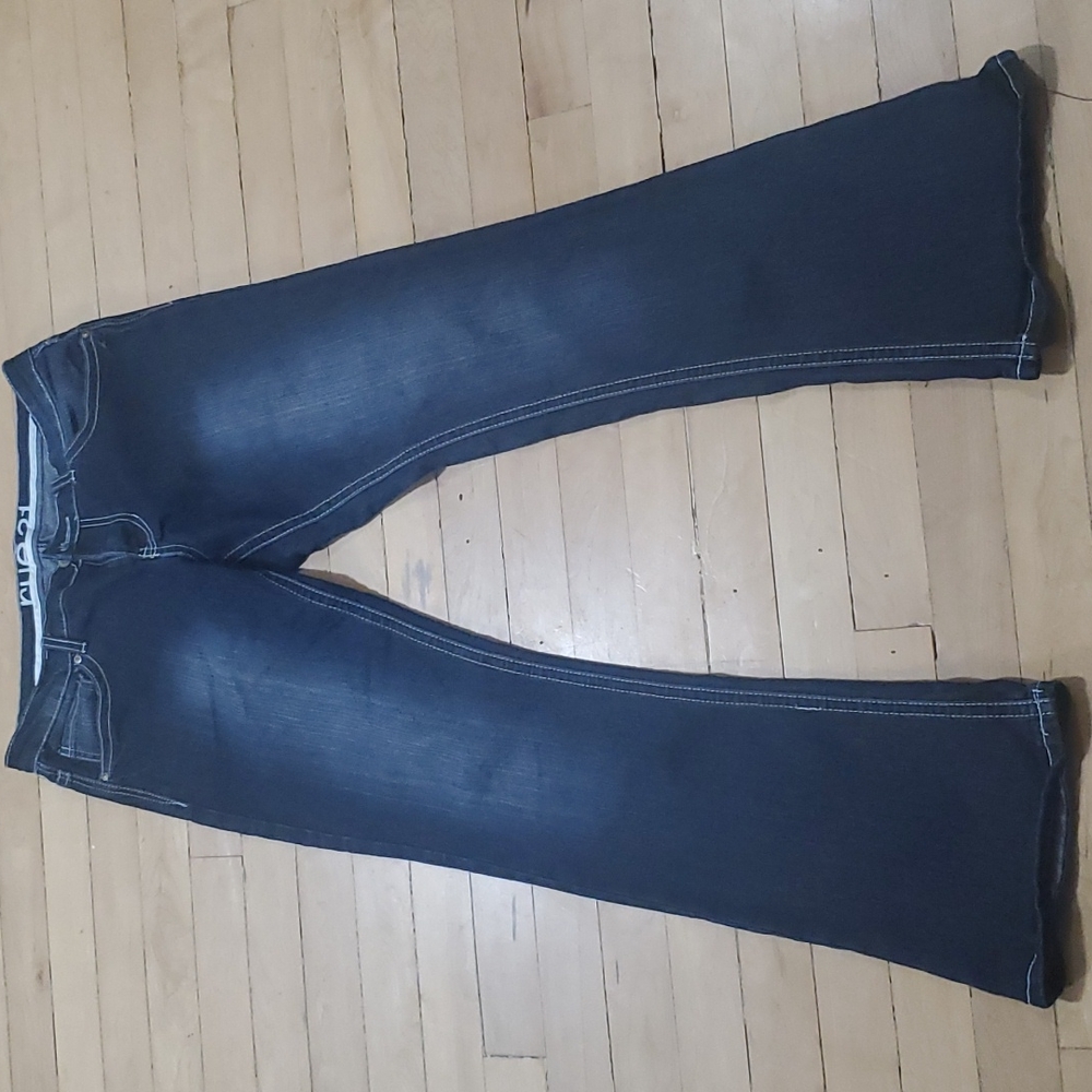 Rue 21 womens jeans size 5/6 short like new condition